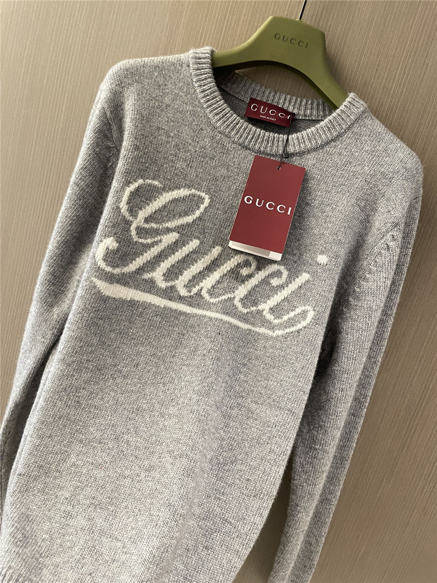 Gvc*1 intarsia wool sweater in grey