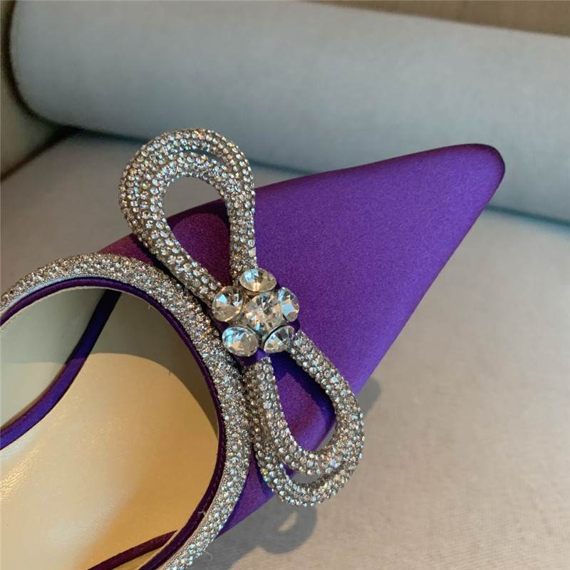 &  Rhinestone bow half drag high heels