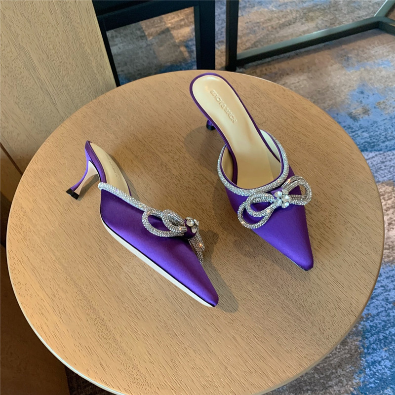 &  Rhinestone bow half drag high heels