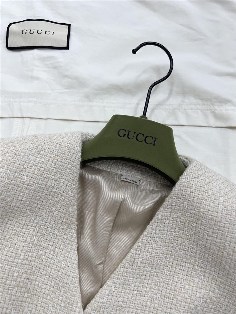 Gvc*1 gg tweed v-neck coat