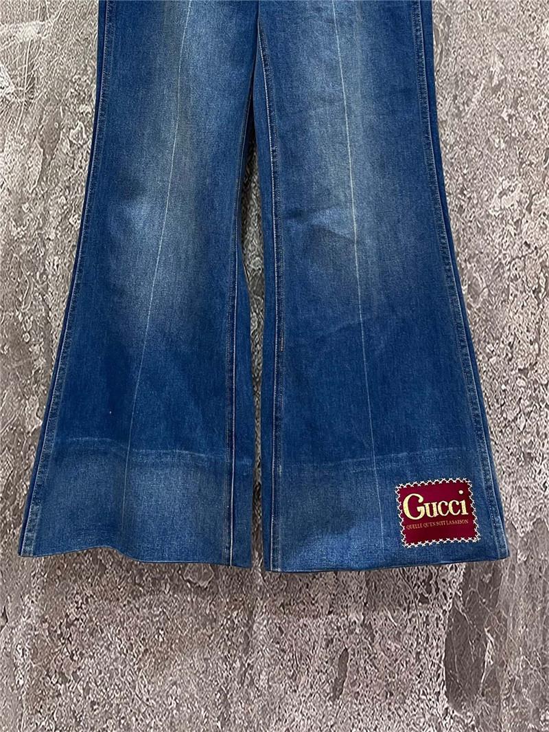 Gvc*1 high waist embroidered logo jeans