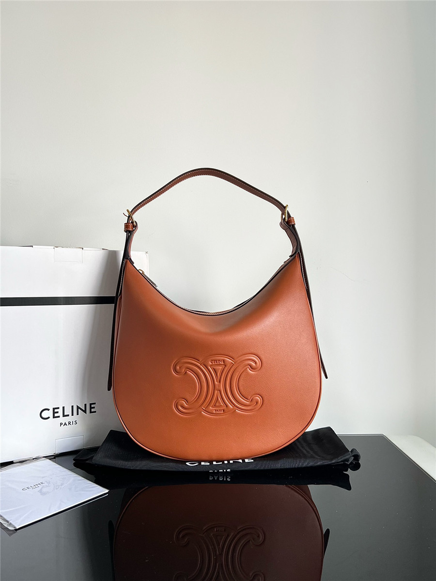 Ce1i*e triomphe heloise hobo bag