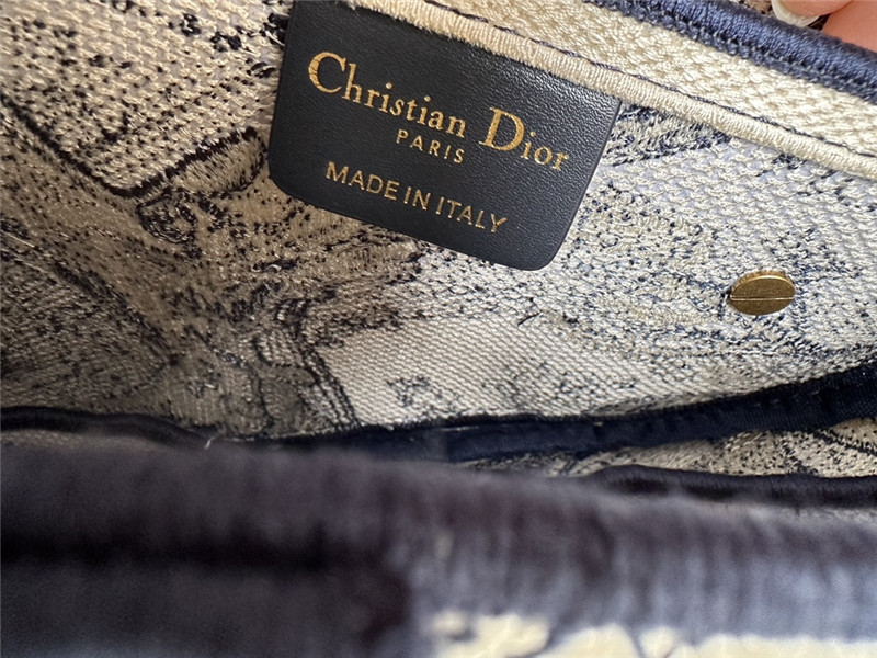 D10r dark blue embroidered denim saddle bag