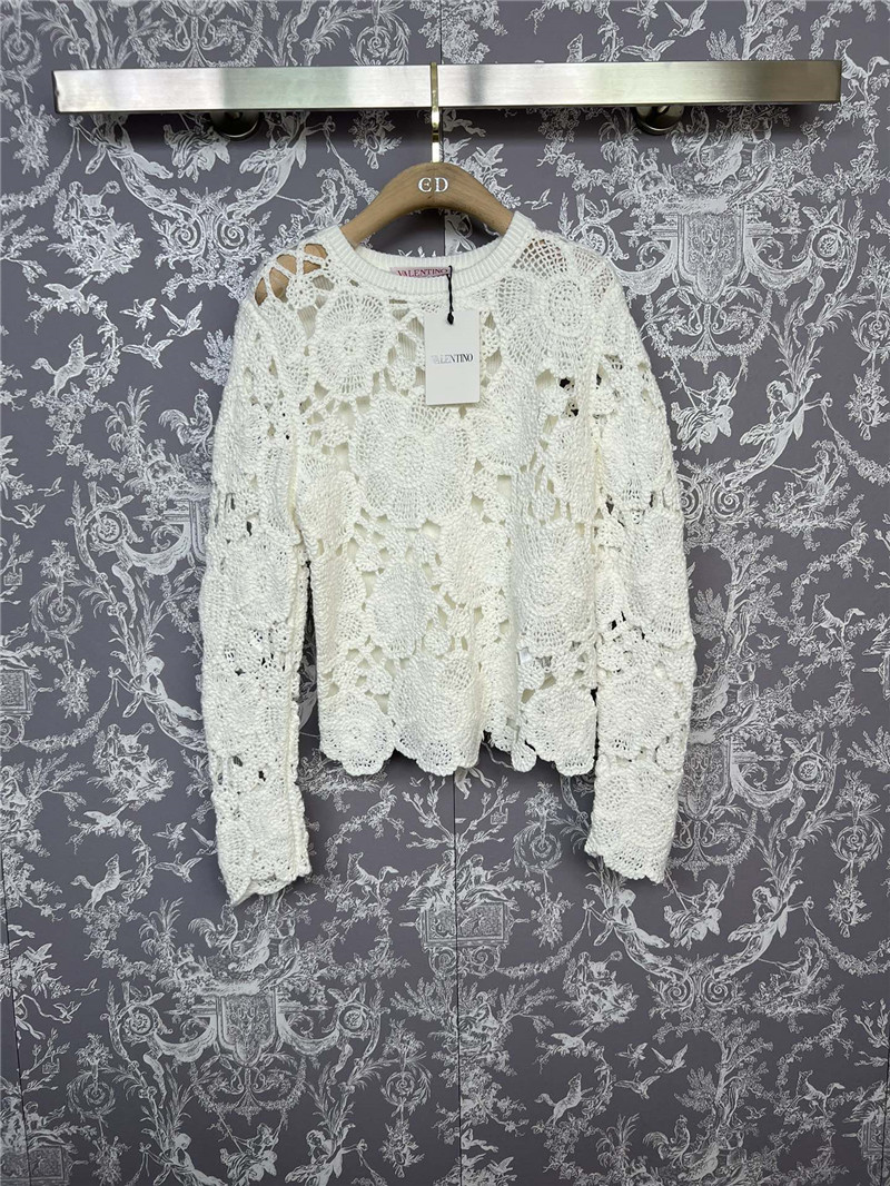 Va1e*ntin0 embroidered long-sleeved sweater