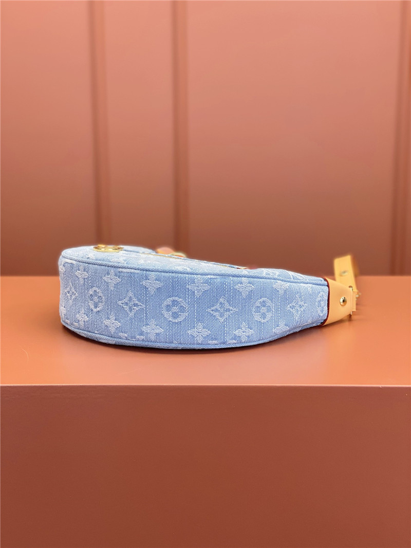 l0vis Vvtt0n lv loop denim hobo bag
