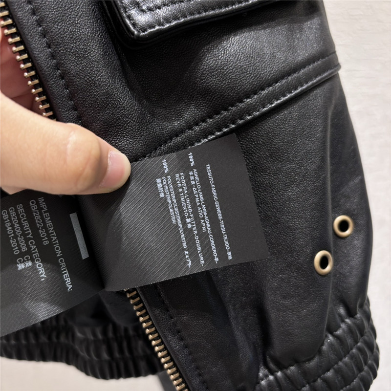 Ba1en*iaga hooded cropped sheepskin jacket