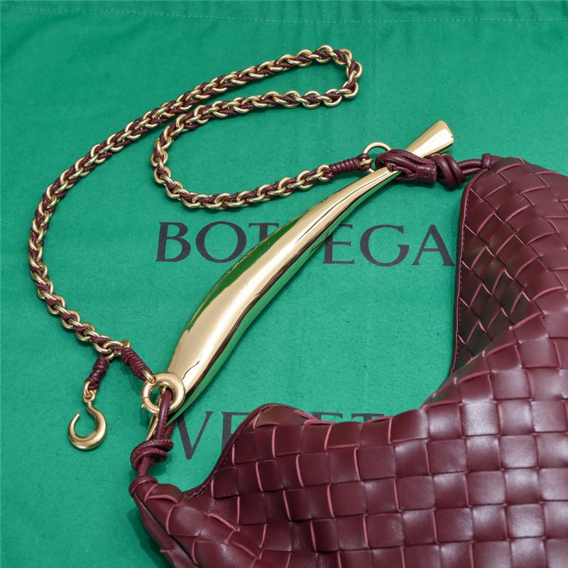 b0tt*ga Ven*ta sardine bag brown