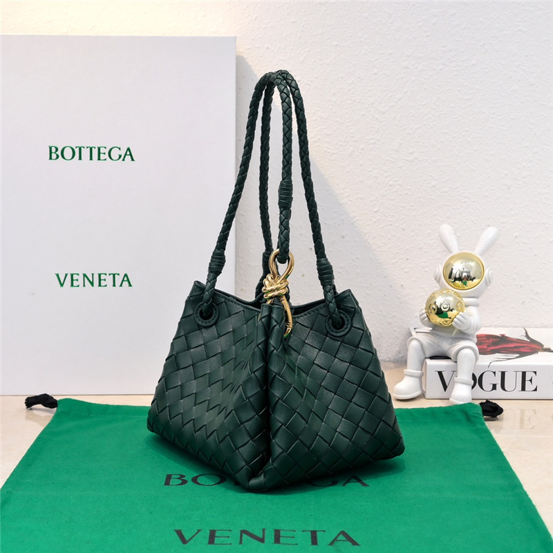 b0tt*ga Ven*ta parachute leather shoulder bag