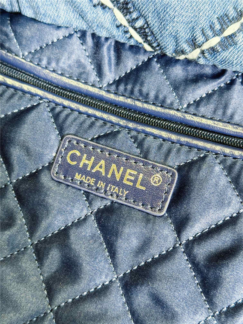 Ch**el blue stitched denim 22 bag