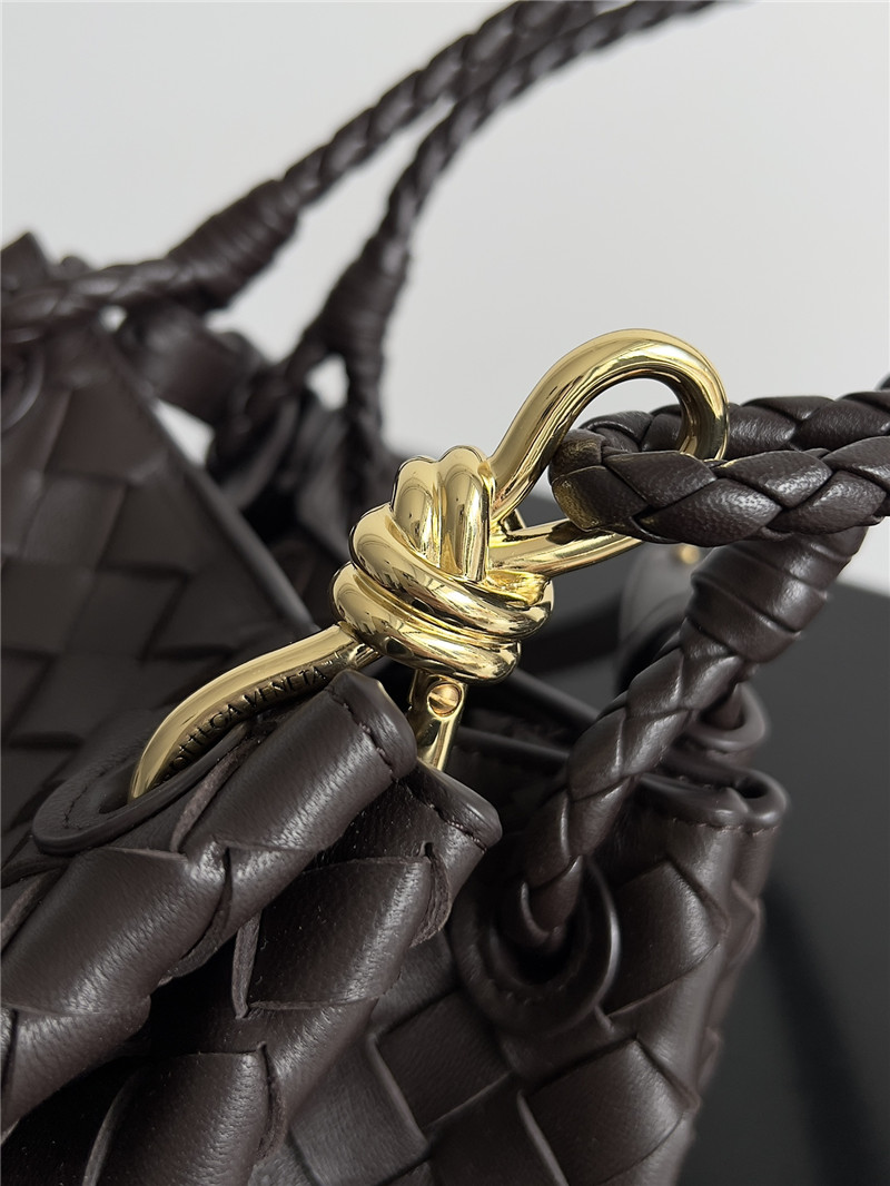 b0tt*ga Ven*ta andiamo parachute bag in brown
