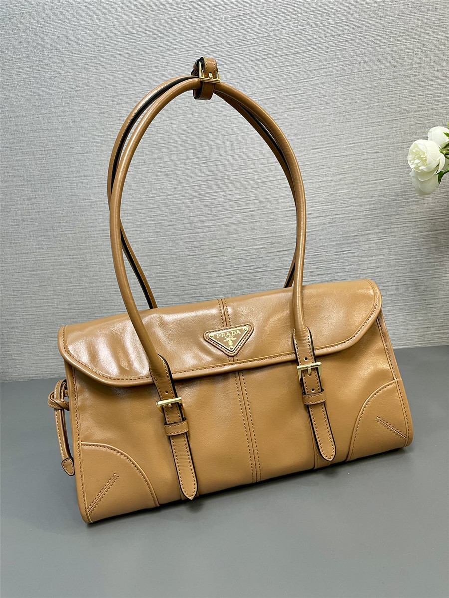 Pra*a black medium leather shoulder bag