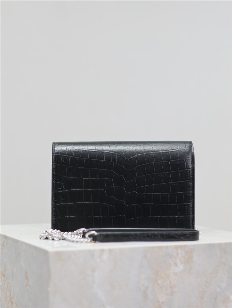 Y51 kate tassel bag with silver buckle