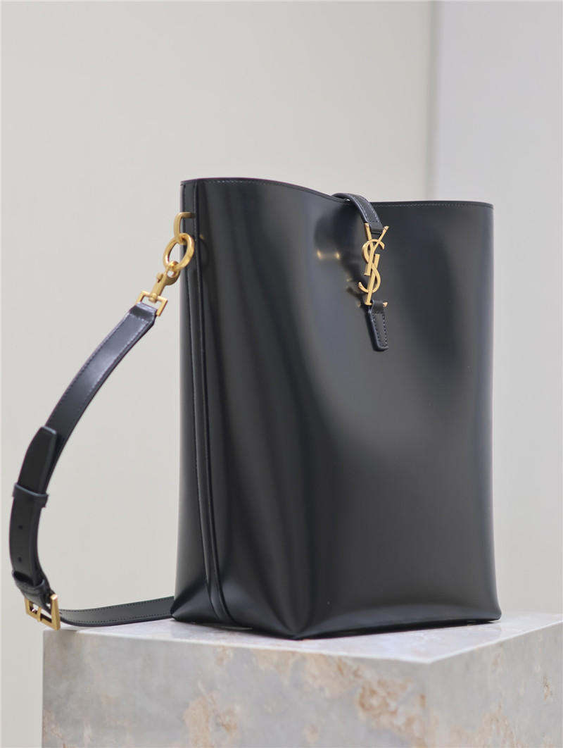 Y51 le5a7 hobo bag