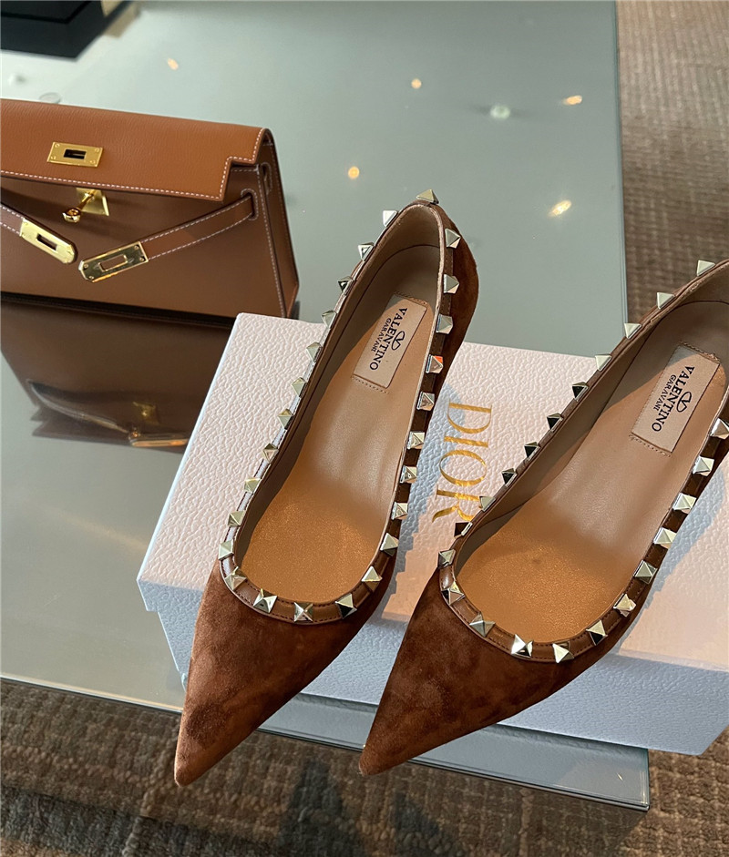 Va1e*ntin0 rivet elegant high heels