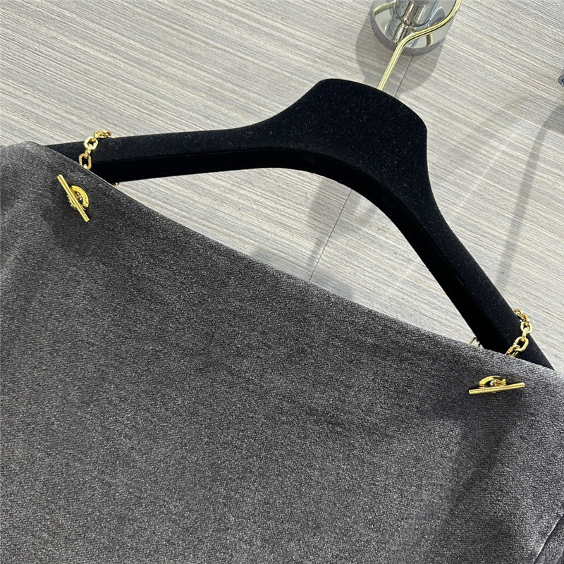 l0vis Vvtt0n lv metal lock strap boat neck t-shirt