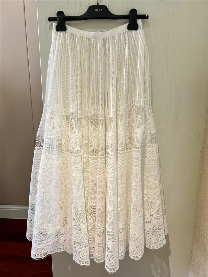 D10r lace skirt