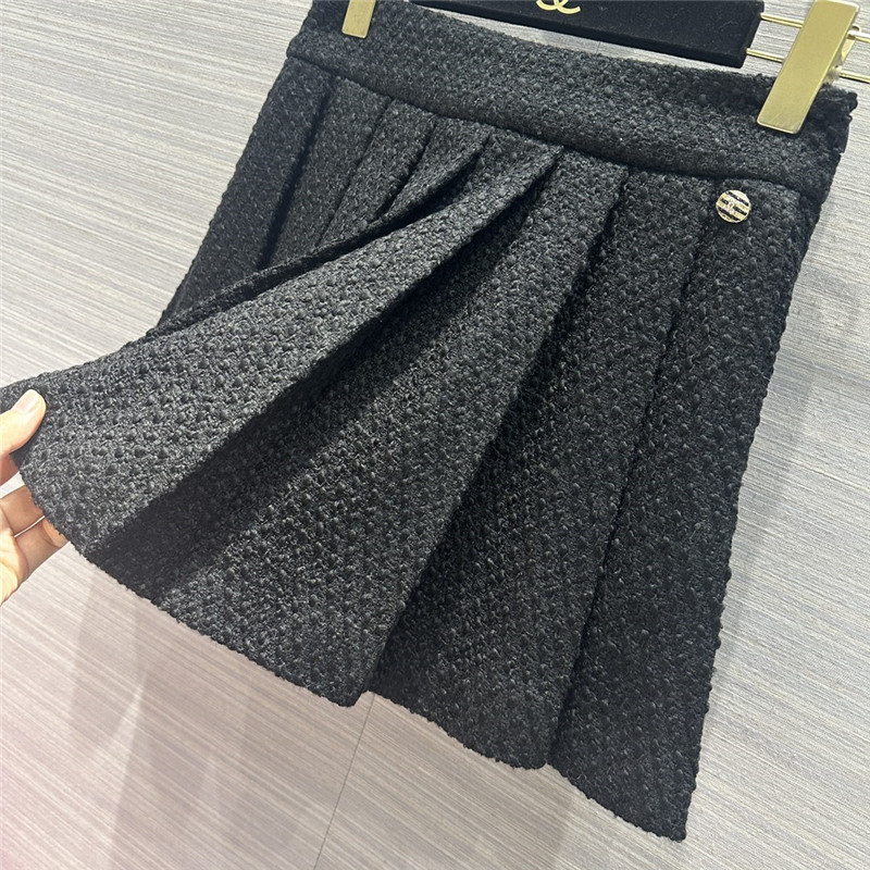Ch**el tweed pleated mini skirt