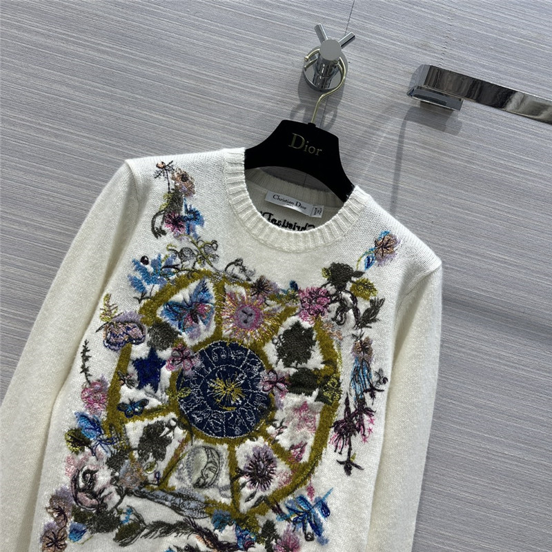 D10r embroidered cashmere sweater