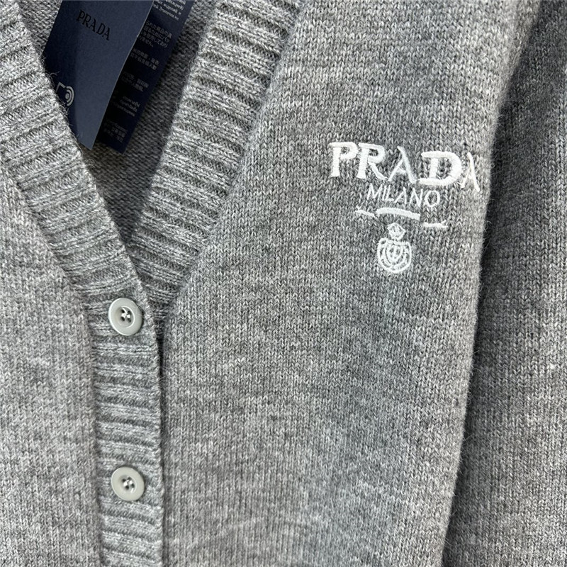Pra*a ostrich cuffs v-neck cardigan