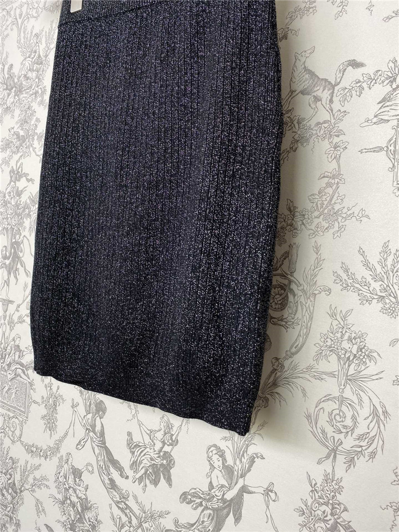 Gvc*1 v-neck knitted cardigan skirt suit
