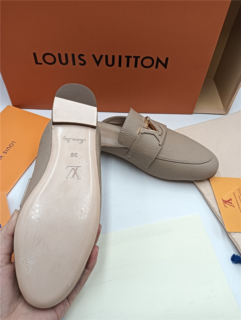 l0vis Vvtt0n lv flat loafers