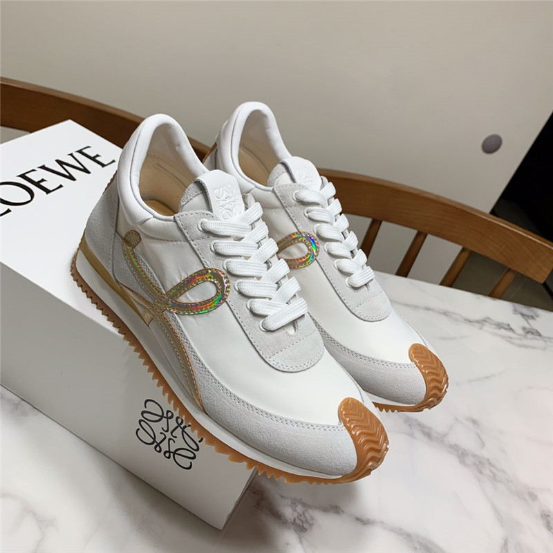 L0ew* flow runner sneaker white