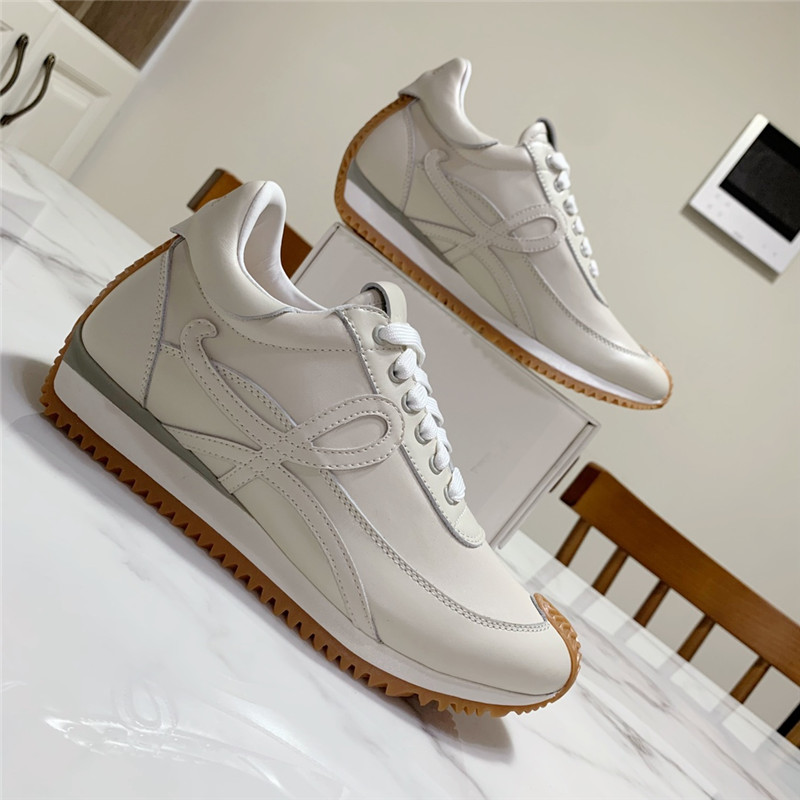L0ew* flow runner sneaker beige