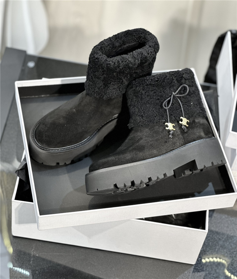 Ce1i*e bulky cropped boot