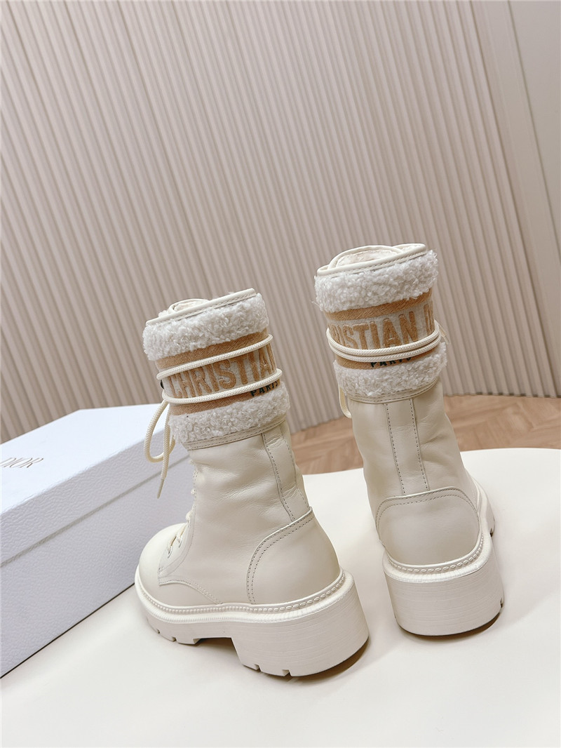 D10r d-unit ankle boot white