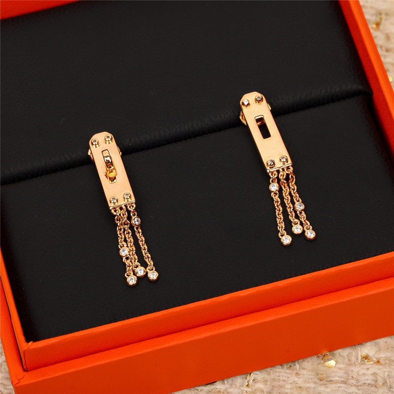 H**me5 pig nose earrings