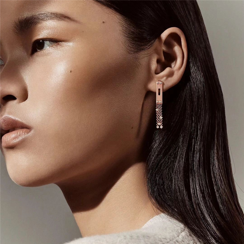 H**me5 pig nose earrings