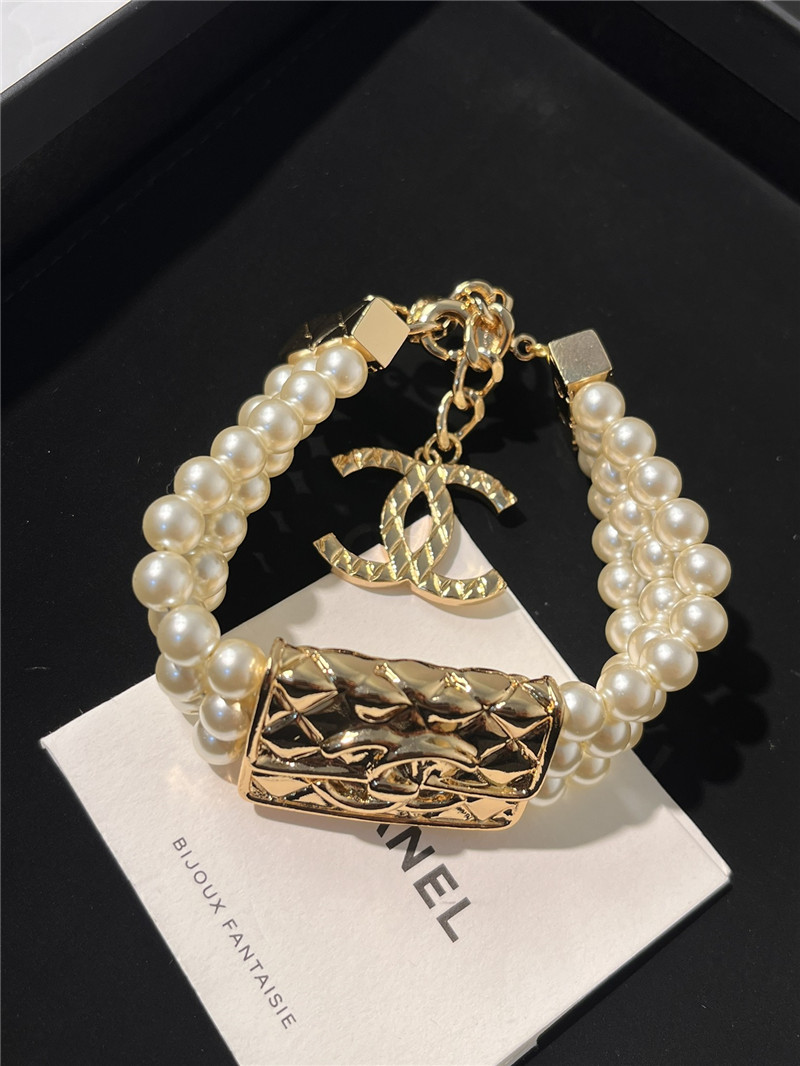 Ch**el classic logo pearl bracelet