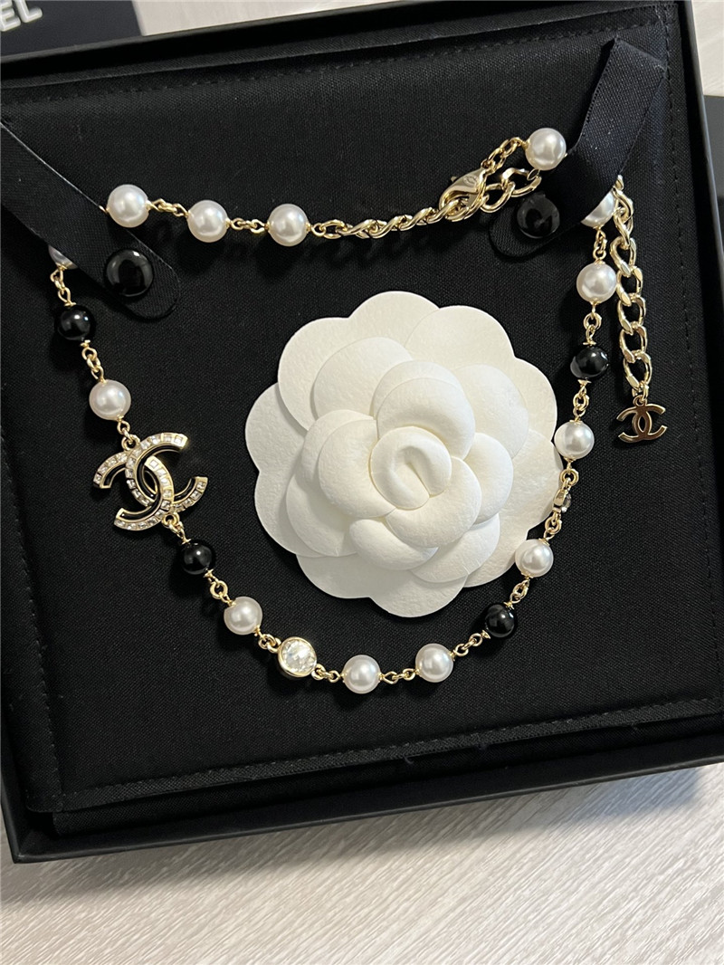 Ch**el Ch**el black and white pearl necklace