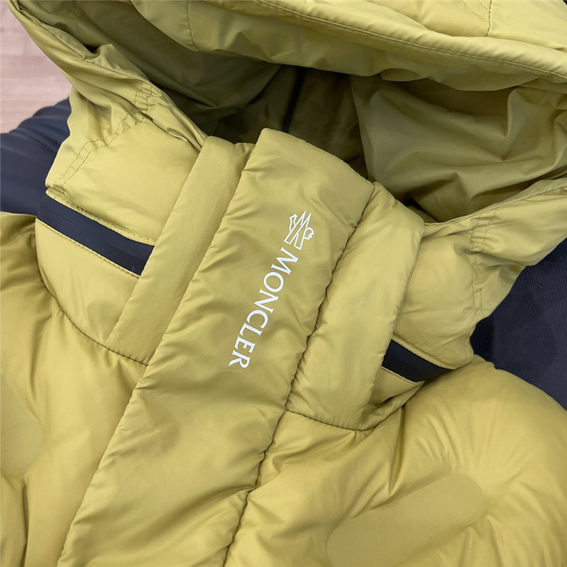 Moncler black label Jarama short down jacket
