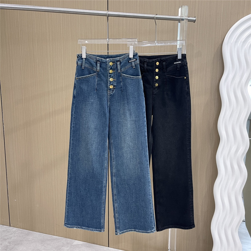 Ch**el buttoned high waist jeans