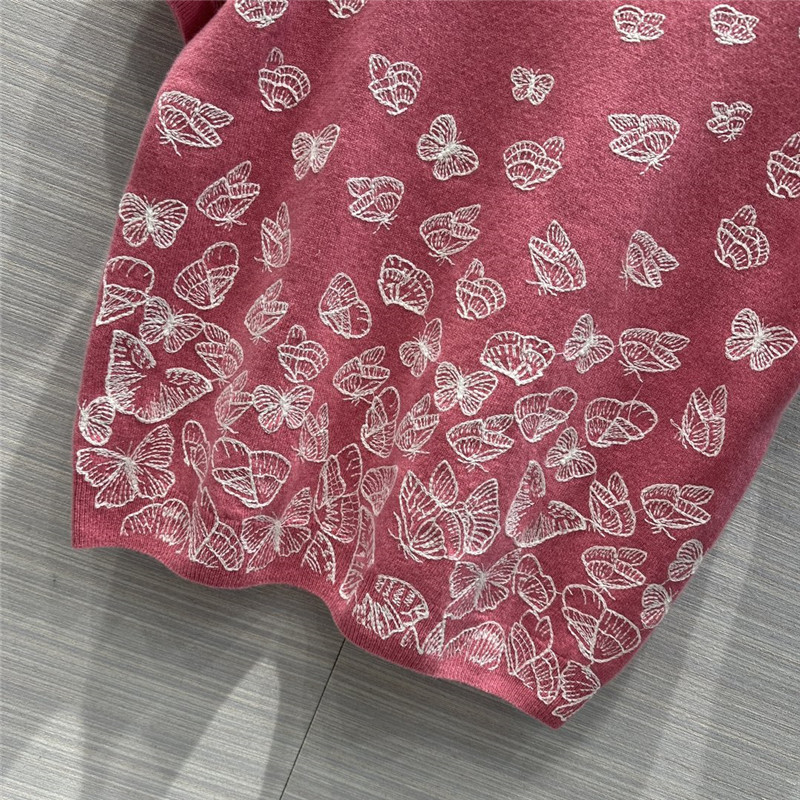 D10r pink embroidered short-sleeved sweater