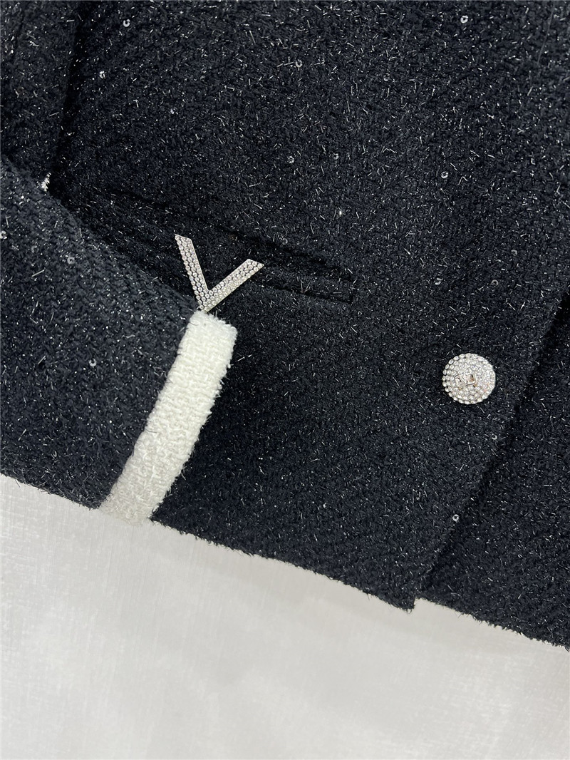Va1e*ntin0 black tweed contrast-trim collared blazer