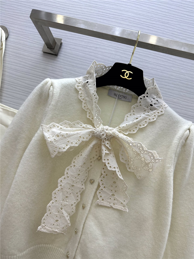 Va1e*ntin0 white lace bow wool cardigan