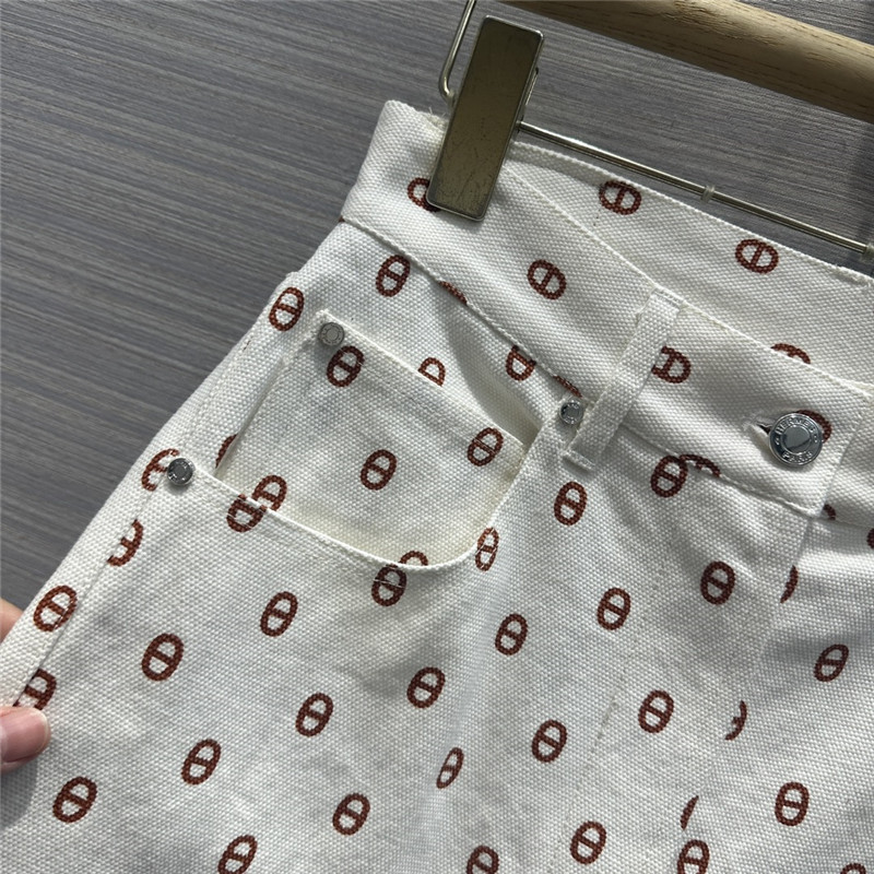 H**me5 new color pig nose logo denim shorts