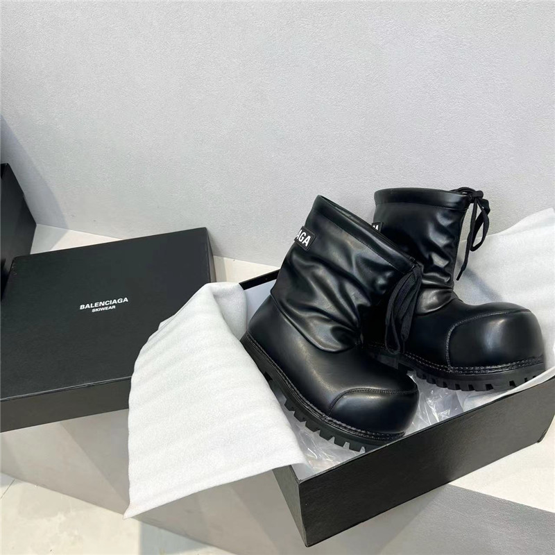 Ba1en*iaga alaska boots black