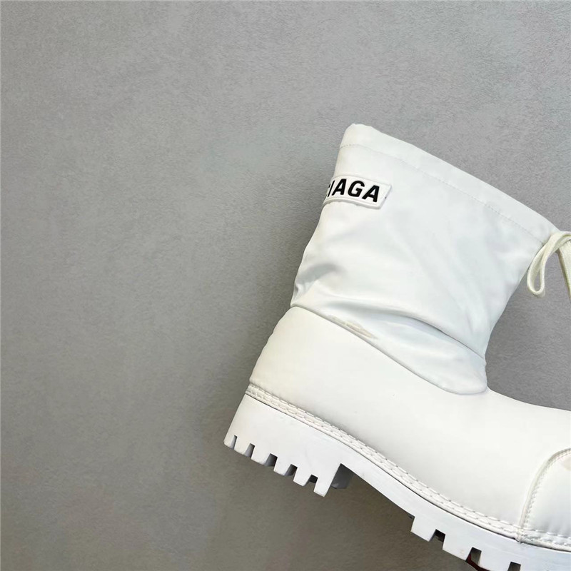 Ba1en*iaga alaska low boot white nylon