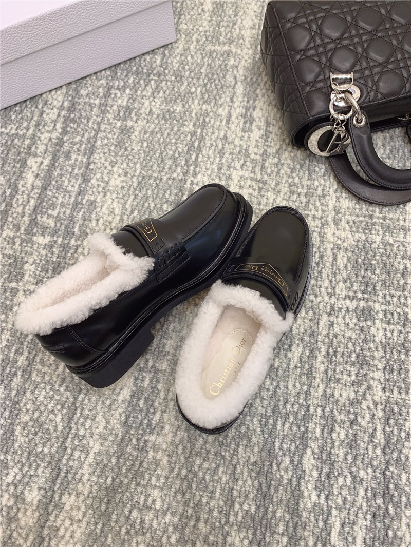 D10r new wool loafers