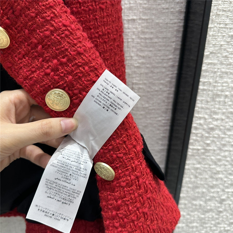 Gvc*1 new tweed suit