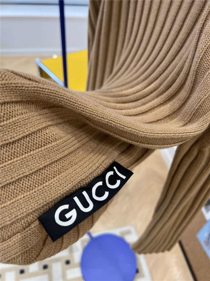 Gvc*1 turtleneck knitted sweater