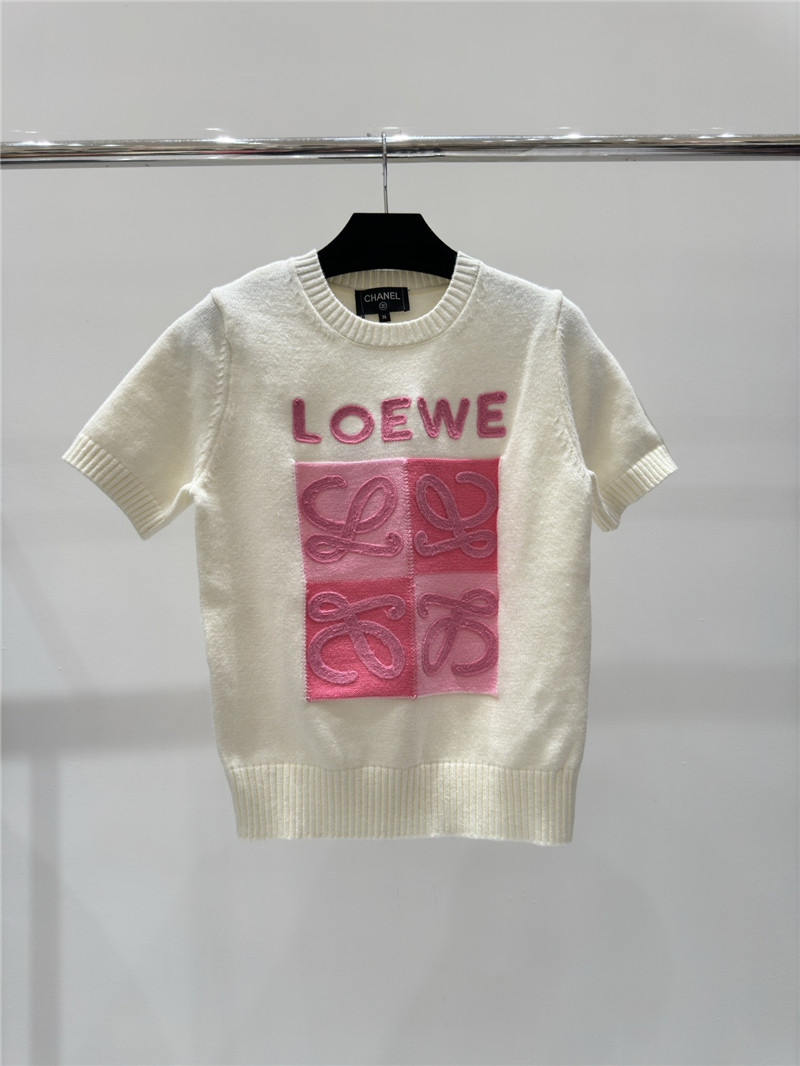 L0ew* logo knitted short sweater in white