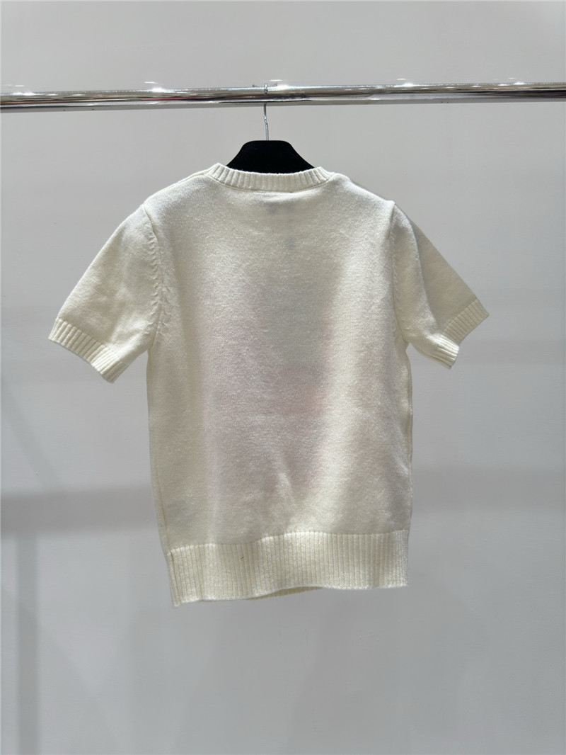 L0ew* logo knitted short sweater in white