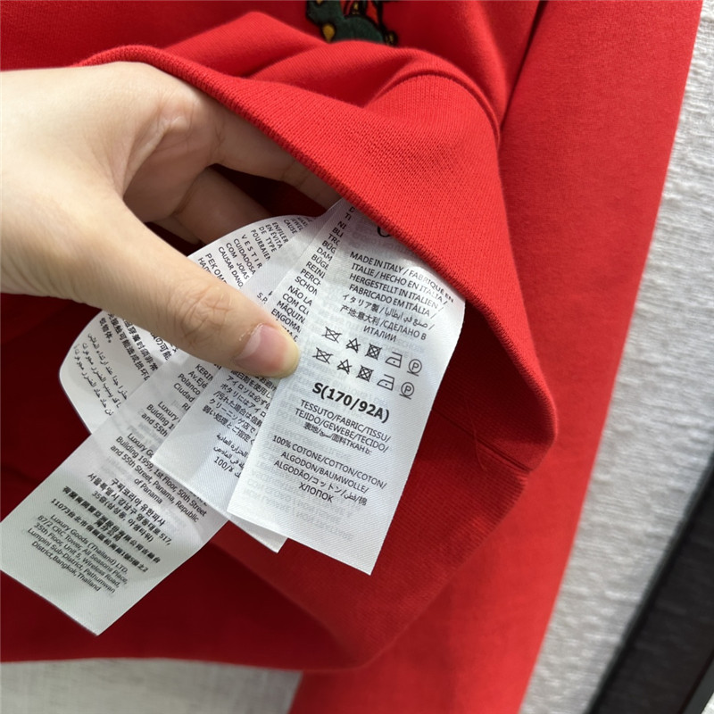 Gvc*1 sequined logo sweatshirt red