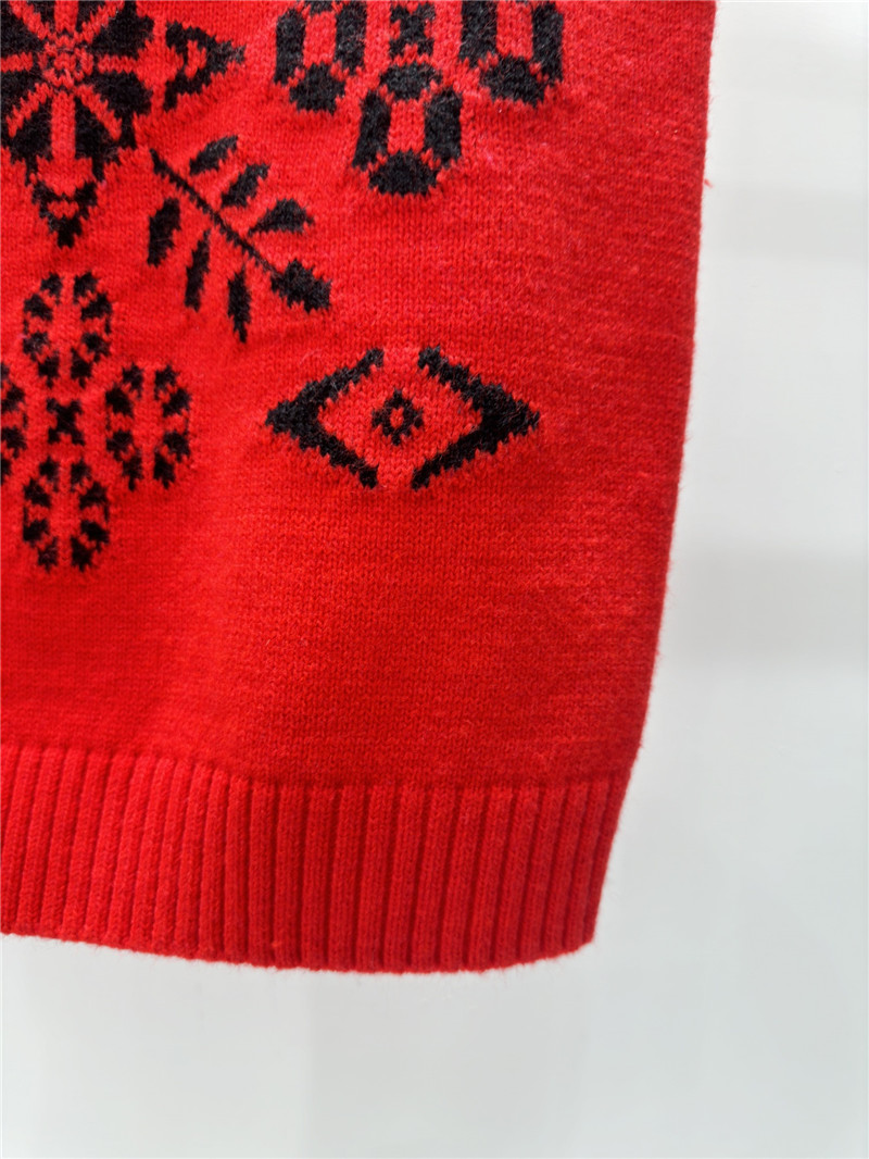 L0ew* jacquard knit turtleneck vest red