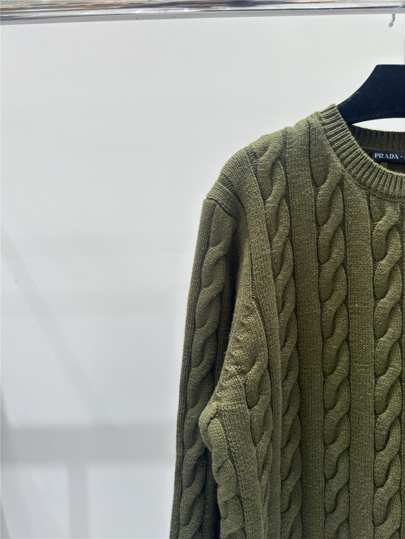 Pra*a logo pocket twist knit sweater green