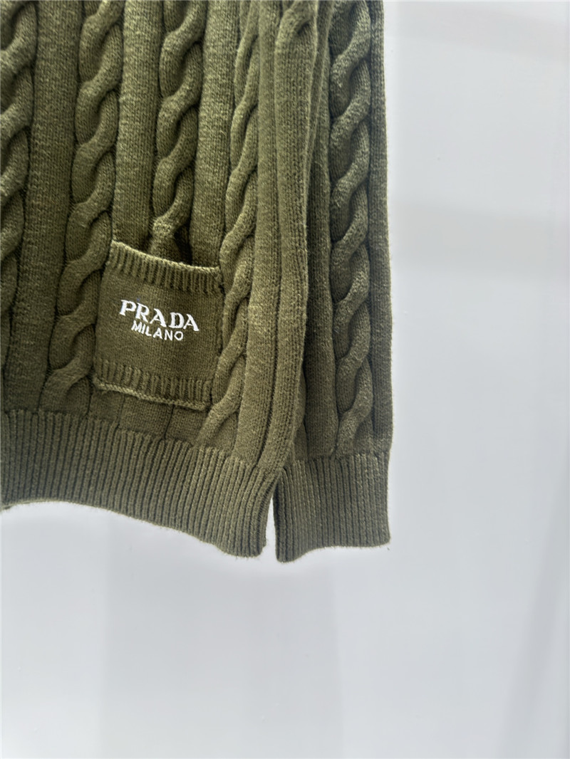 Pra*a logo pocket twist knit sweater green